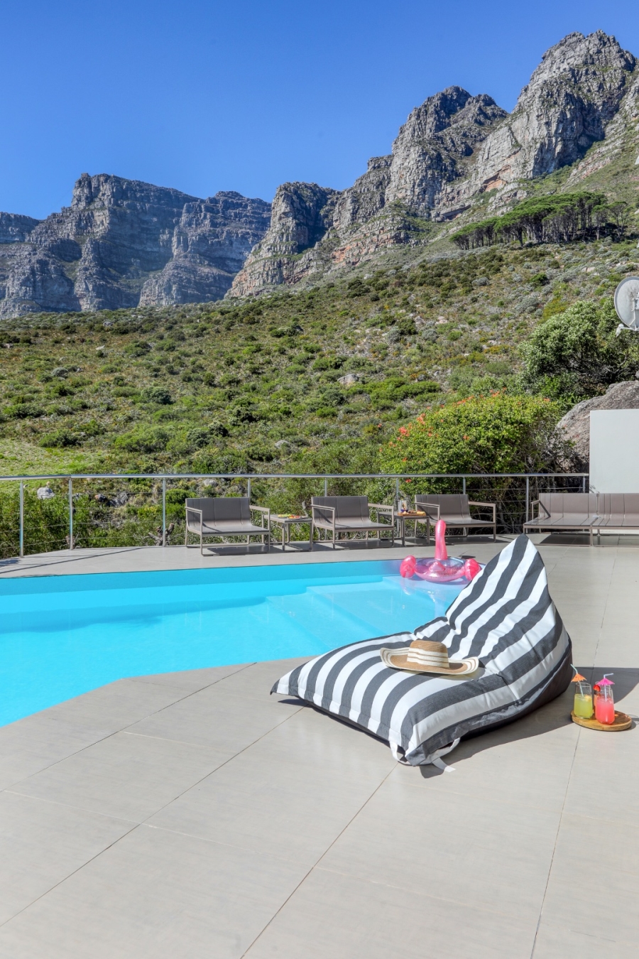 To Let 5 Bedroom Property for Rent in Camps Bay Western Cape